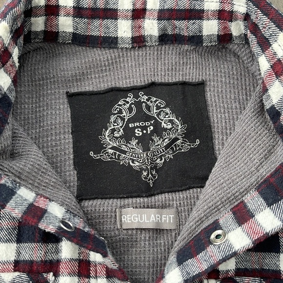 BRODY Men's Button Up Long Sleeve Collar Shirt, Pearl Snap, Navy Burgundy - Picture 7 of 13